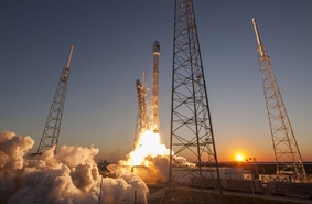 Авария ракеты-носителя Falcon 9 на космодроме им. Кеннеди